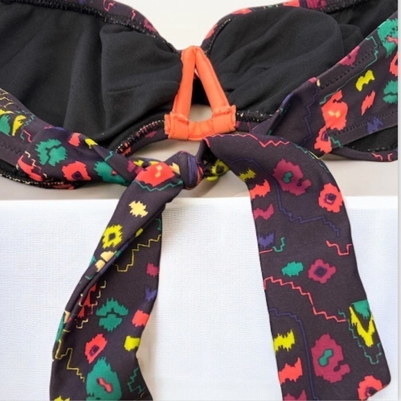 American Eagle Outfitters Strapless Bikini Top | SIZE M - Picture 3 of 5